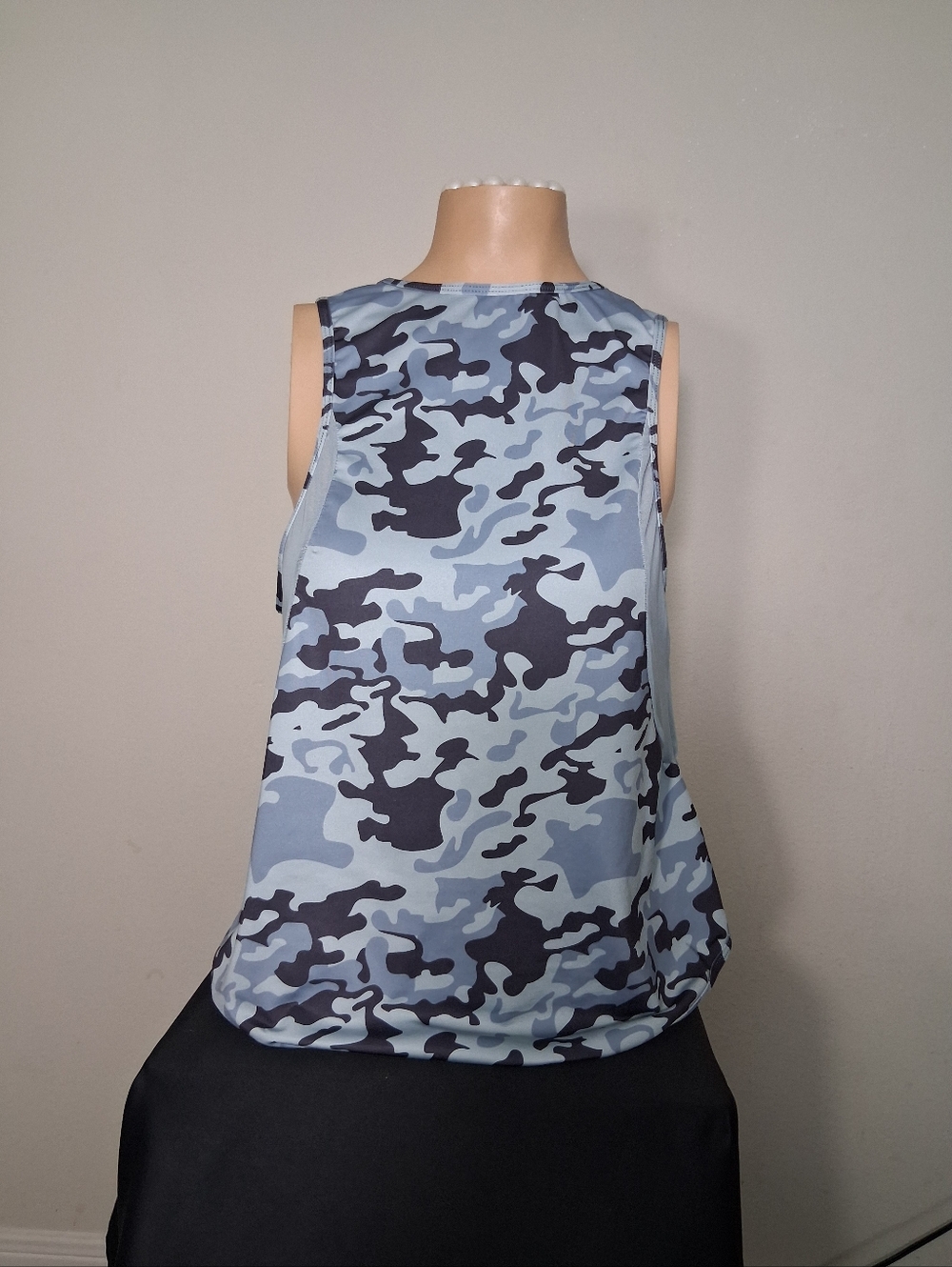 SHEIN Blue Camo Sleeveless Tank Top
